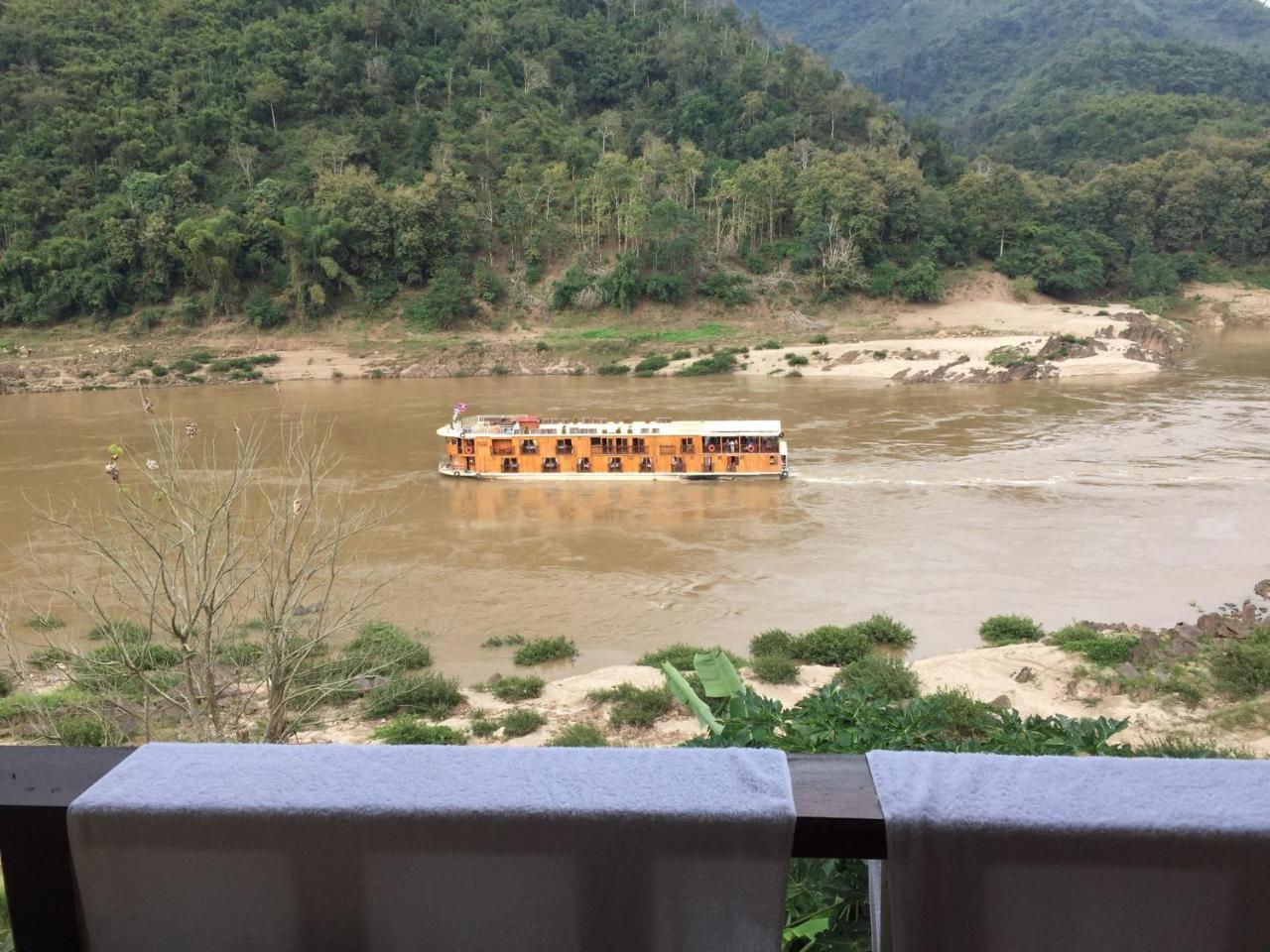 Villa Mekong Guesthouse ปากแบ่ง ภายนอก รูปภาพ